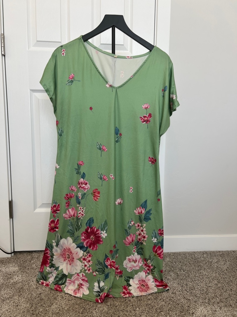 Green Floral V-Neck Midi Dress